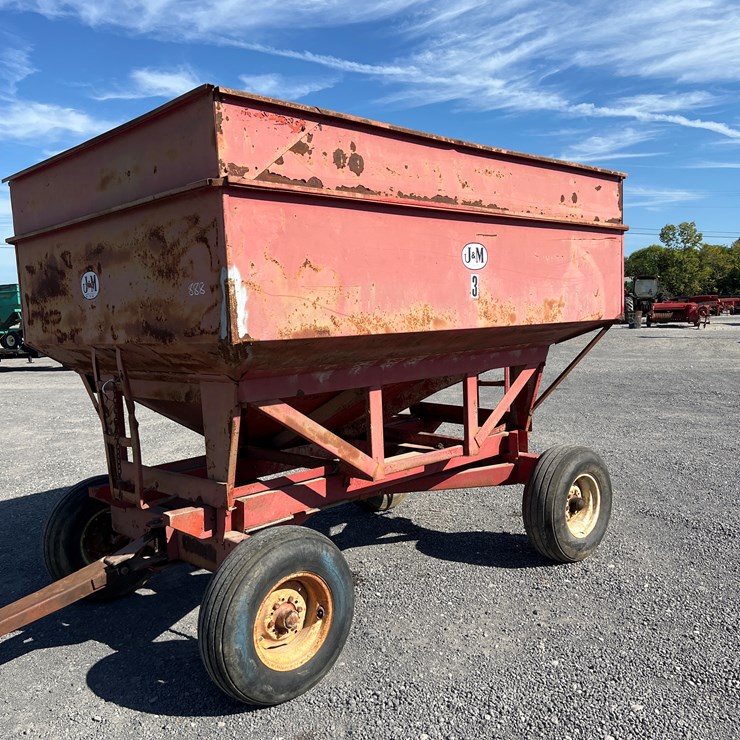 #888 • J&M GRAVITY WAGON