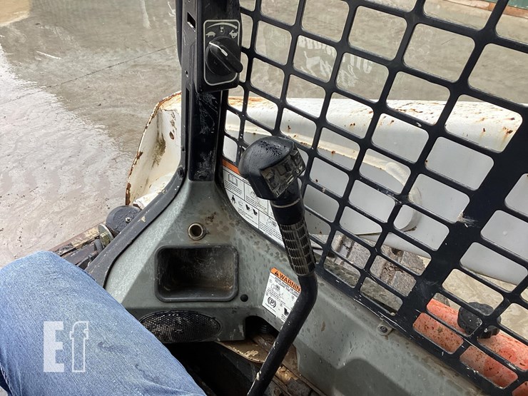 2015-bobcat-s650-image-13