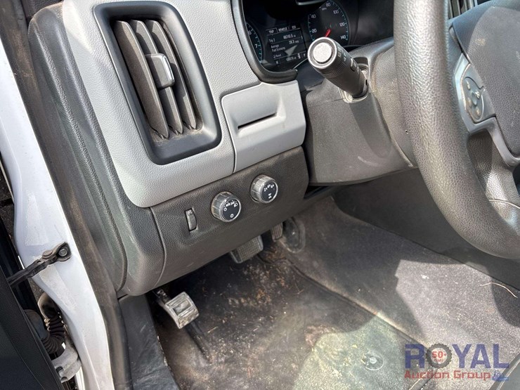 2021-chevrolet-colorado-image-17