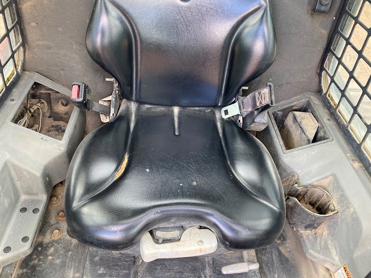 2014-bobcat-t650-image-23