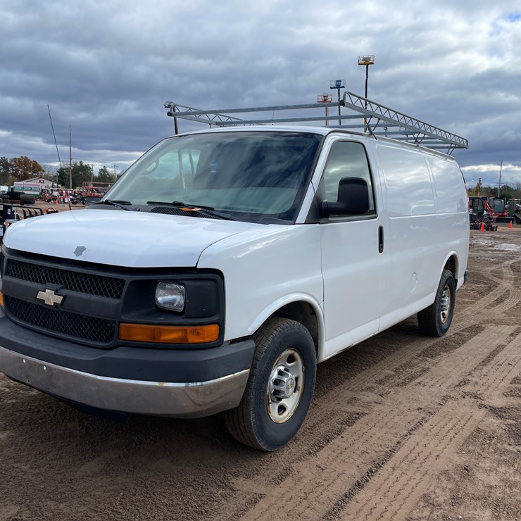 2012 UTILITY Van