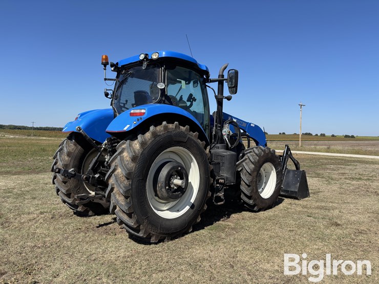 2014-new-holland-t7.210-image-5