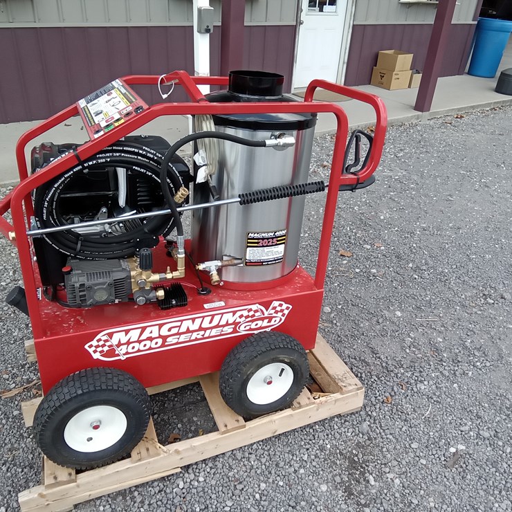 #859 • Magnum 4000 series gold hot water pressure washer