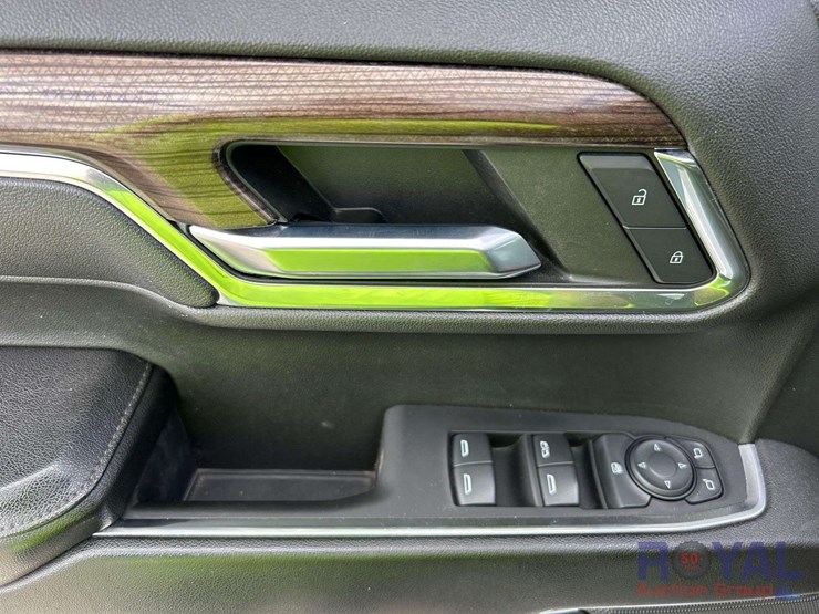 2023-chevrolet-1500-image-13