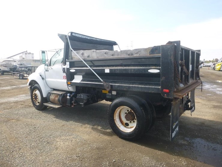 ford-f750-image-4