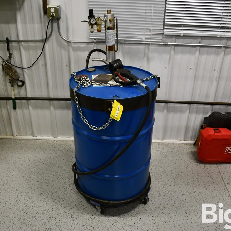 Chevron Ursa Super Plus EC SAE 15W-40 Portable Oil Tank
