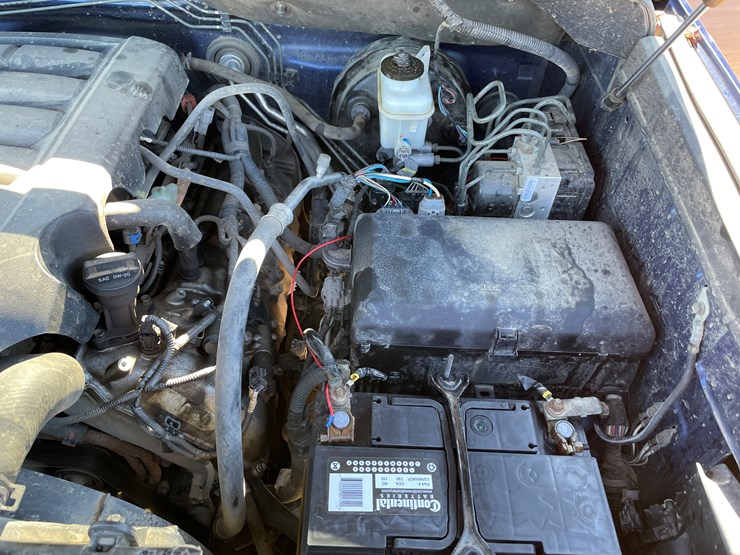 2015-toyota-tundra-sr5-image-47