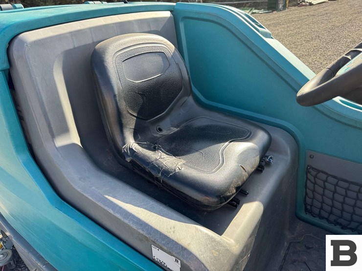 tennant-t7-ech20-floor-scrubber-image-17