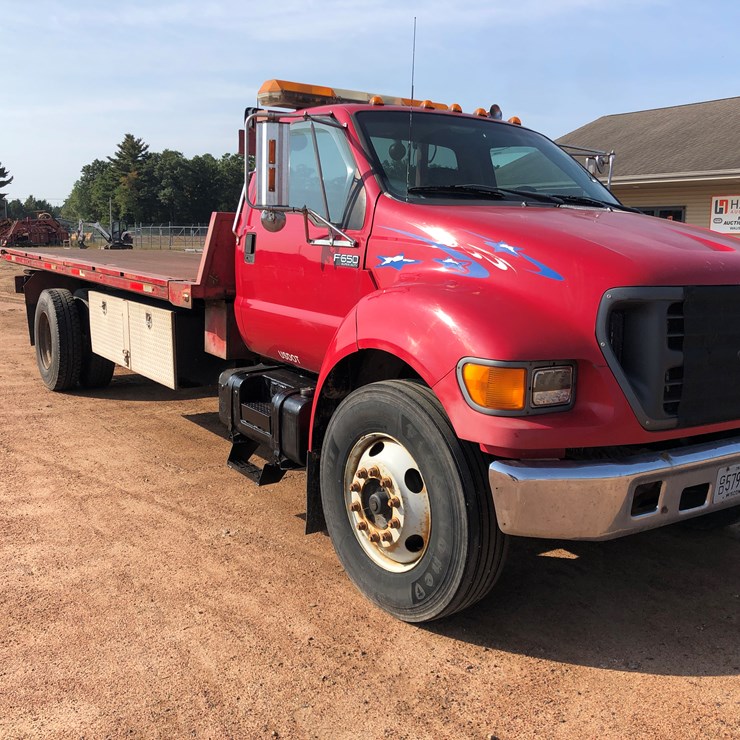 2001 FORD F650