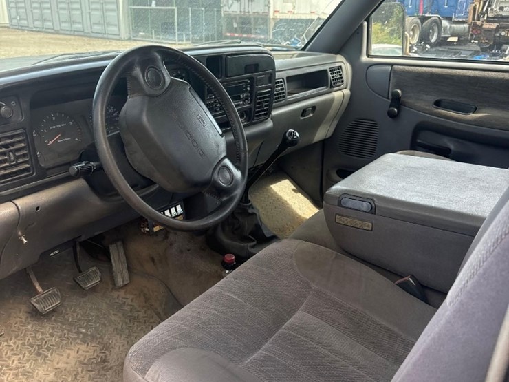 1997-dodge-3500-image-8