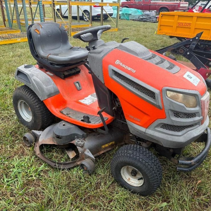 HUSQVARANA YTH2348 RIDING LAWN MOWER (HRS