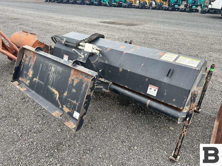 john-deere-worksite-pro-ba84-brush-attachment-image-5