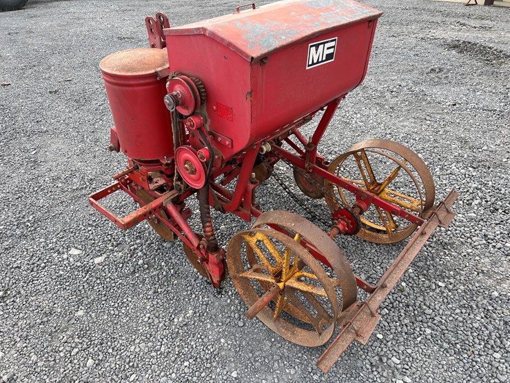 massey-ferguson-39-image-3