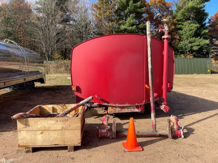 #3370-•-dust-control-5,200-gallon-water-truck-18'-tank-image-2