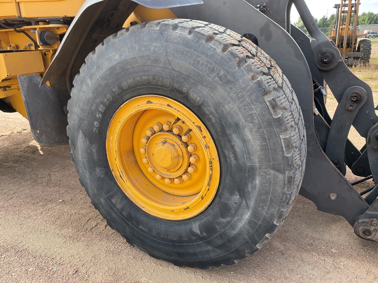 2015-volvo-l70h-image-133