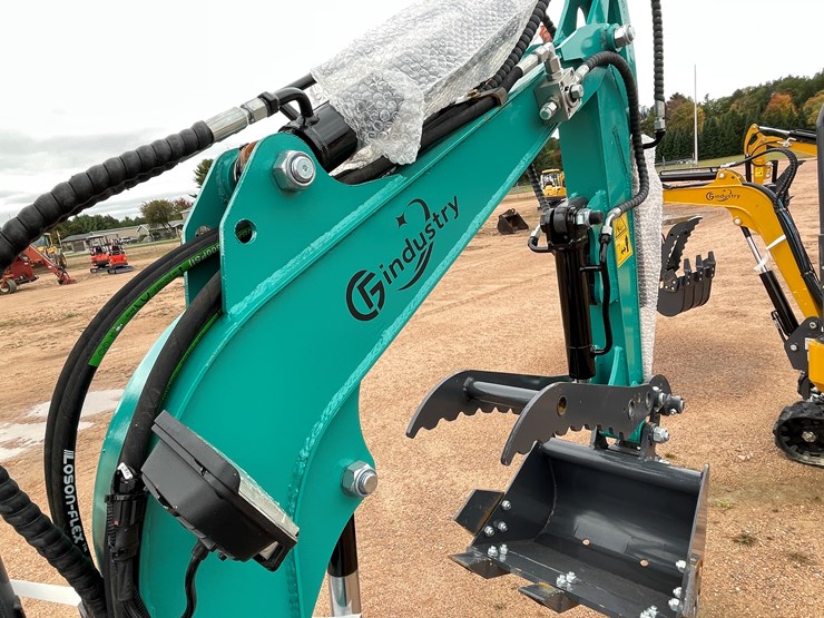 #1790-•-agt-qk16r-mini-excavator-image-39