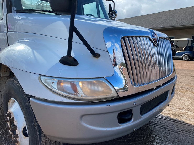 2002-international-4300-sba-image-13