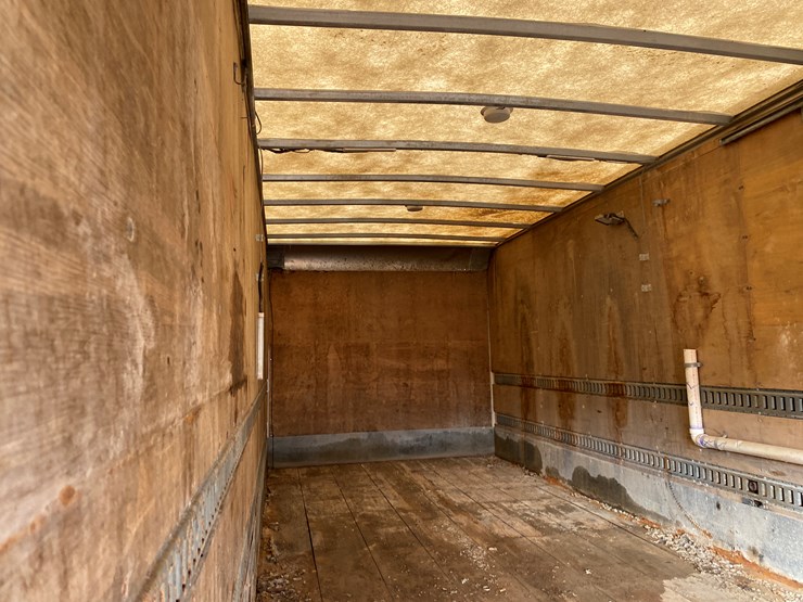 #3366-•-ohnsorg-20'-van-body-image-11