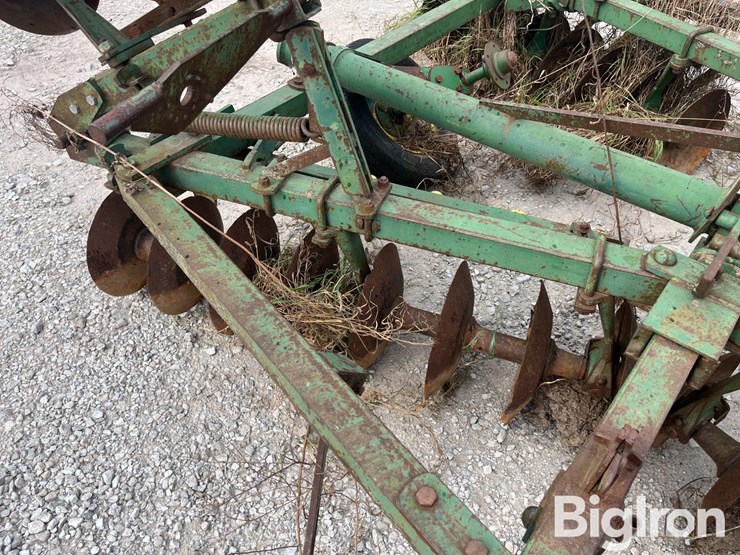 john-deere-18-image-11