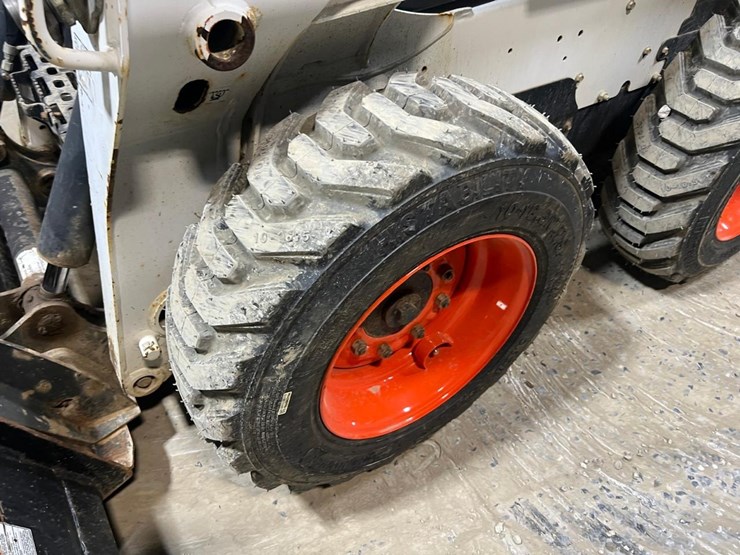 bobcat-s550-image-12