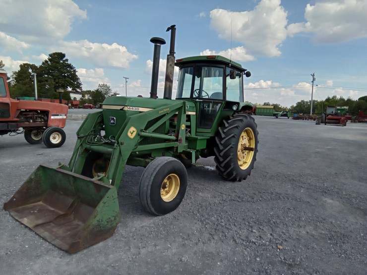 john-deere-4430h-image-2