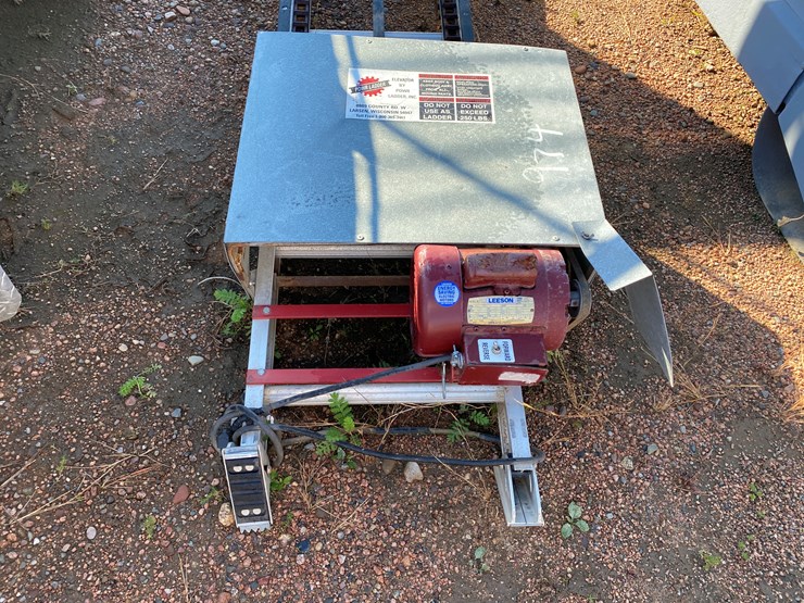 #3339-•-powr-ladder-18'-power-elevator-image-2