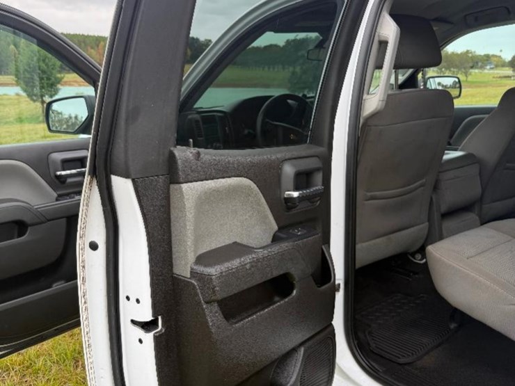 2016-chevrolet-silverado-1500-image-12