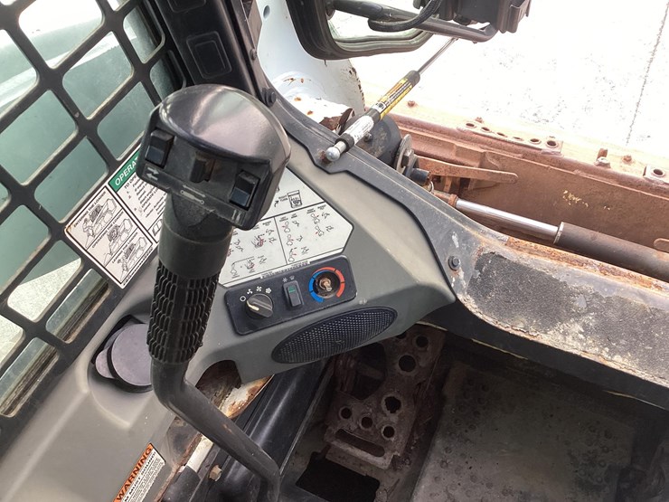 2017-bobcat-t650-image-16