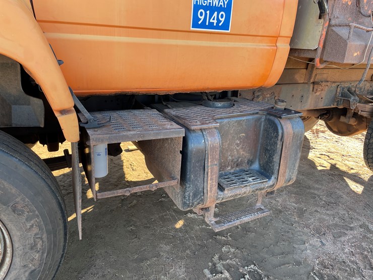 gmc-topkick-image-12