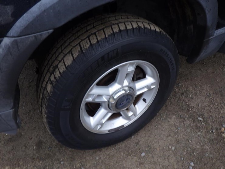 2003-ford-explorer-image-13