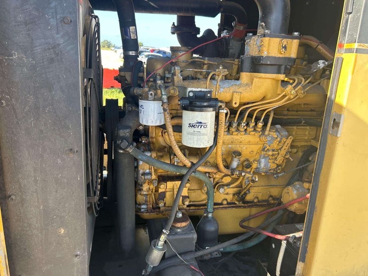 1995-generac-94a04738-s-125-kw-towable-t/a-diesel-generator-image-9