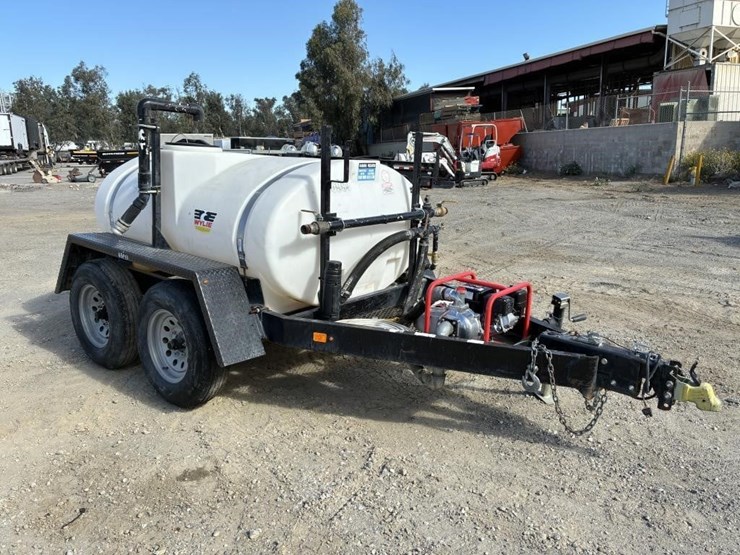 2019-wylie-&-son-exp-500-towable-water-buffalo-image-2