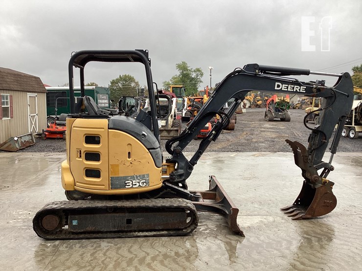 2015-deere-35g-image-5