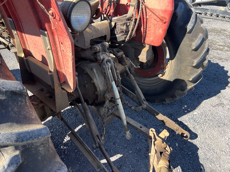 massey-ferguson-165-image-5