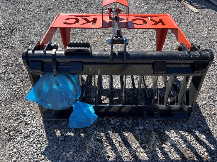 #816-•-unused-kc-48”-qt-grapple-bucket-image-3
