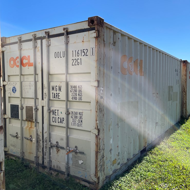 #3598 • 20' Standard Height Shipping Container
