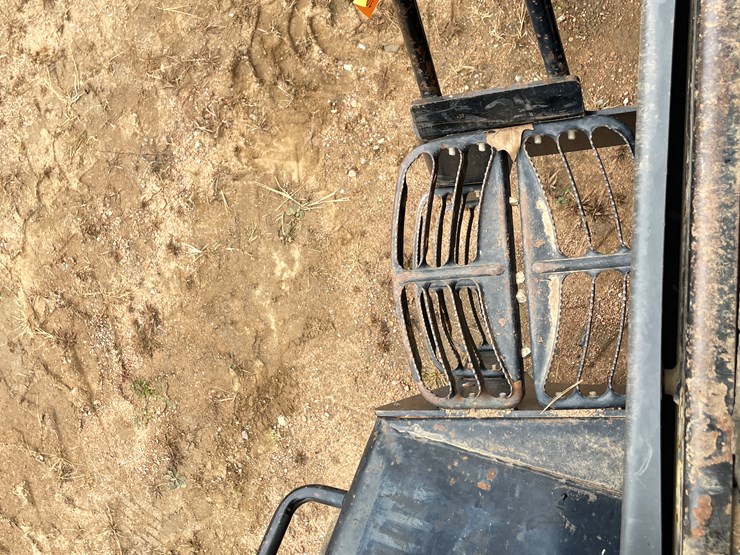 2011-case-821f-image-59