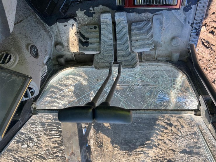 volvo-ec160-image-39