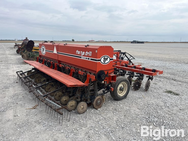 tye-series-v-image-5