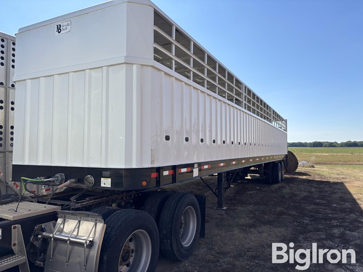 2013-neville-trailer-image-1