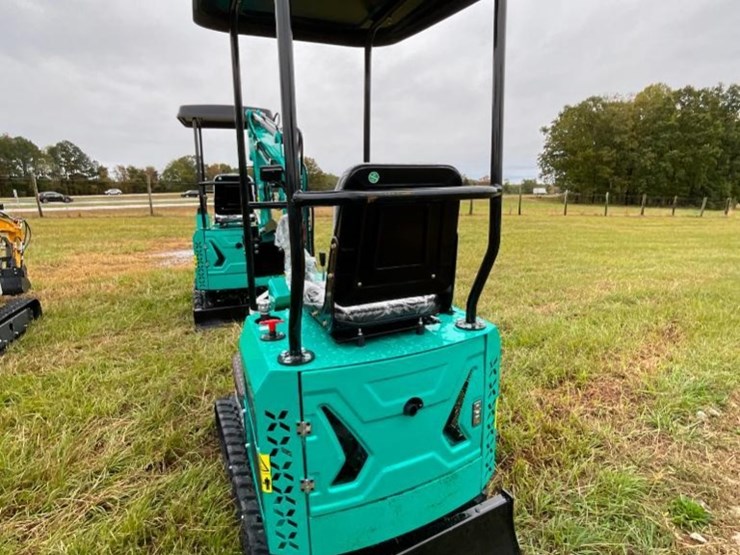 unused-cfg-mh12r-mini-excavator-(bkt,-2-ft-8-in.-image-7