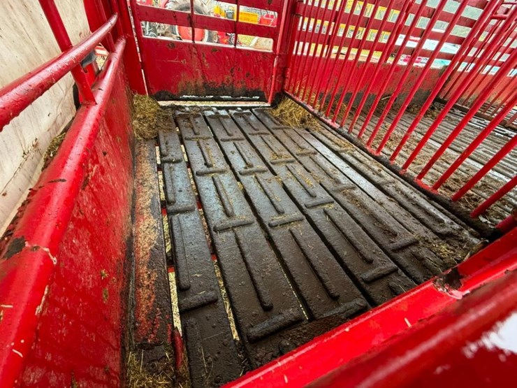 2019-goosneck-trailer-mfg-stock-trailer-image-8