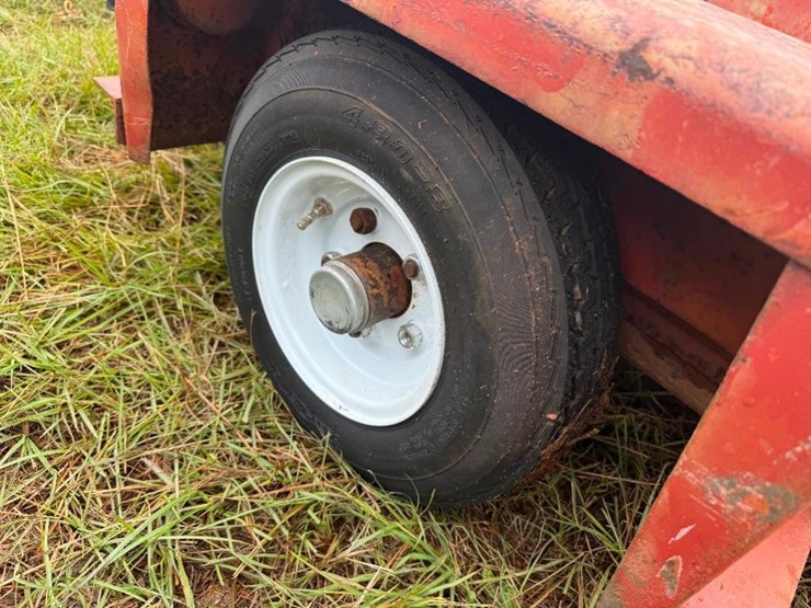 red-trailer-**no-title**-image-3