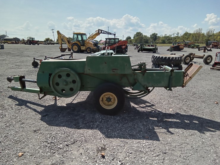 john-deere-338-image-8