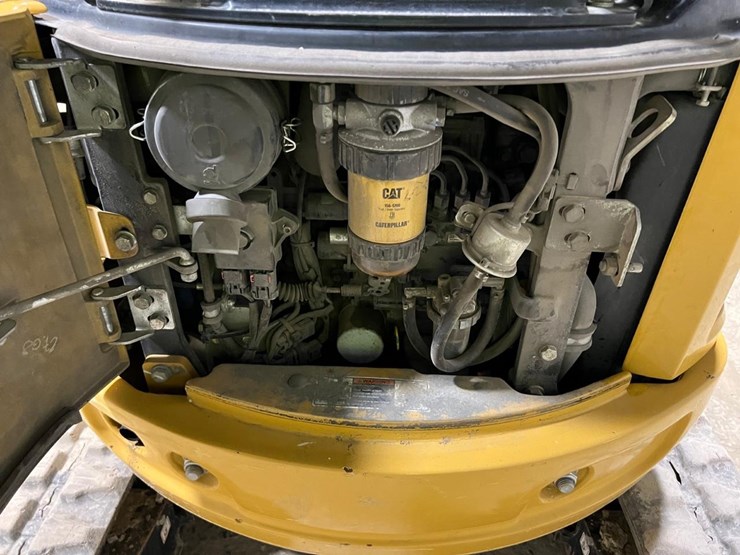 2019-caterpillar-301.7-image-17