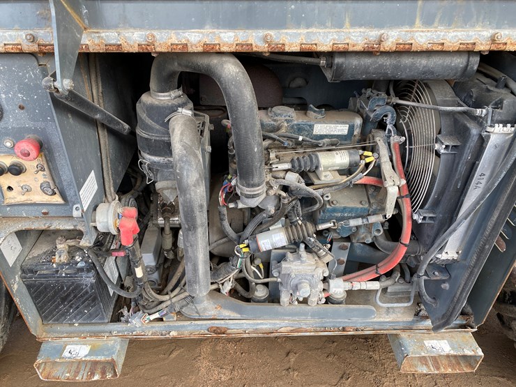 2016-skyjack-sj6832rt-image-11