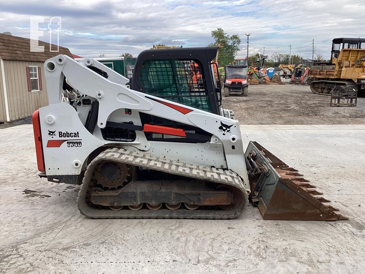 2019-bobcat-t740-image-5