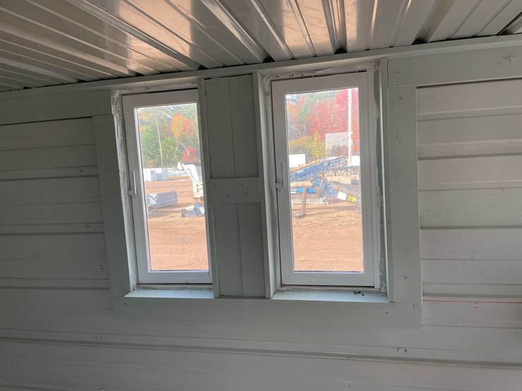 #3199-•-converted-storage-office-box-image-10