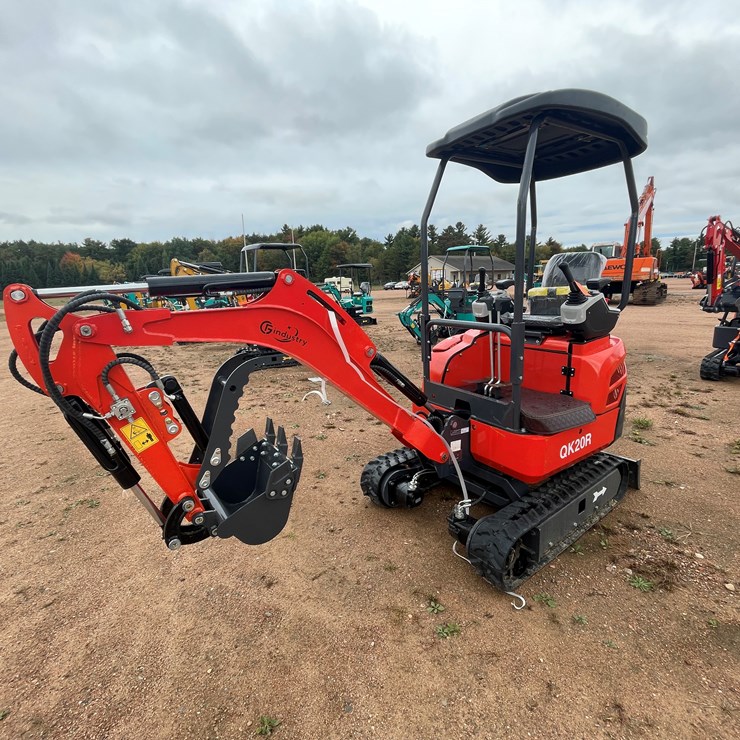 #1789 • AGT QK20R Mini Excavator