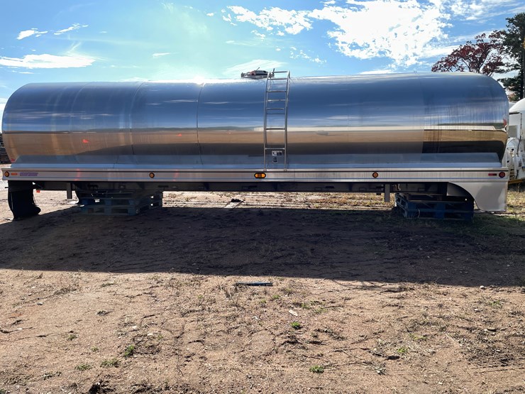 #3371-•-1982-walker-bulk-milk-truck-tank-image-7